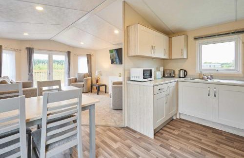 Pickering Chalet De Esquí | Host & Stay - Deer View Lodge