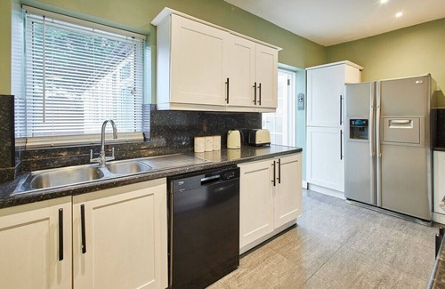 Heworth Casa | Host & Stay | Fifth Avenue