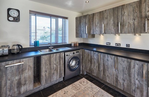 Gamston Casa | Host & Stay | Greenfinch Road