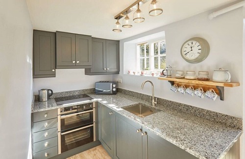 Lockton Casa | Host & Stay | Holmlea Cottage