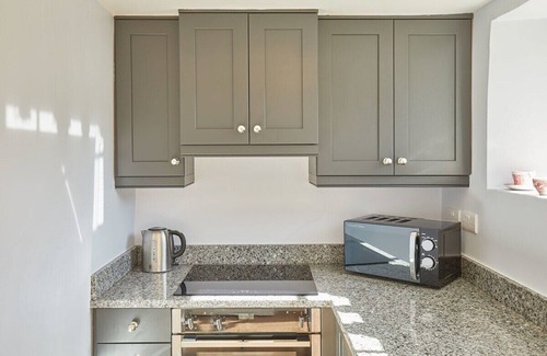 Lockton Casa | Host & Stay | Holmlea Cottage