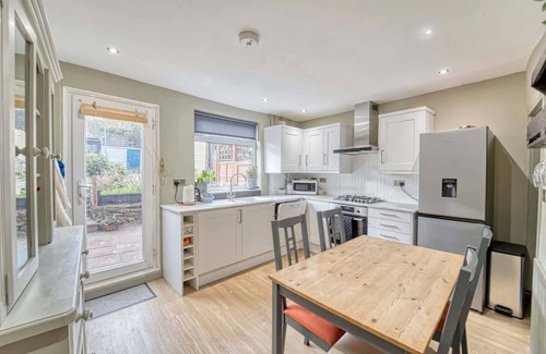Mountsorrel Casa | Host & Stay | Loughborough Road House