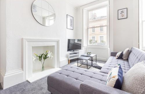 Montpellier Apartamento | Host & Stay - Montpellier Villa Apartment