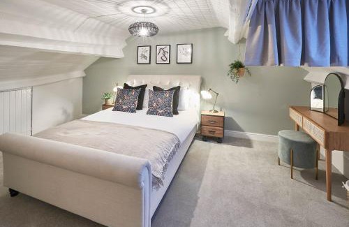 Pickering Casa | Host & Stay - Sleepers @ No.8