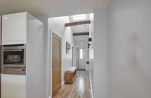 Scarborough Casa | Host Stay The Old Jail Barber s Shop