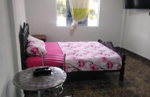 Florencia Casa | Hostal Apartamentos Delgado