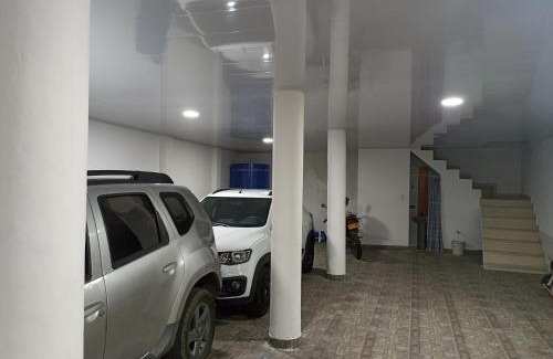 Florencia Casa | Hostal Apartamentos Delgado