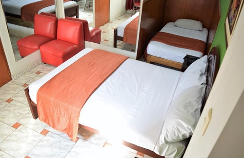 Independencia Hotel | Hostal Colors Independencia