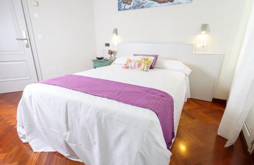 La Coruna Hotel | Hostal Costa Coruña