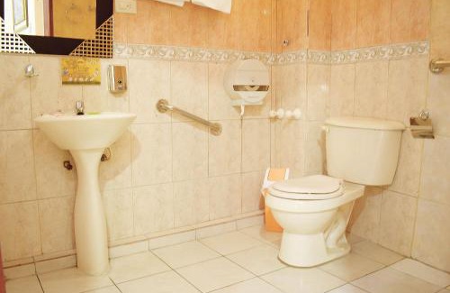 Guayaquil Casa | Hostal Galápagos - Guayaquil