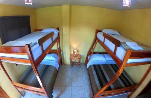 Montañita Hostal | Hostal moai