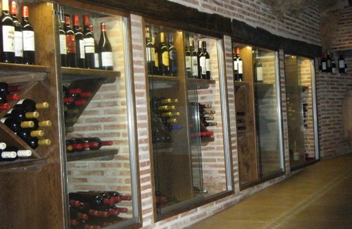 Ona Casa | Hostal Restaurante La Muralla