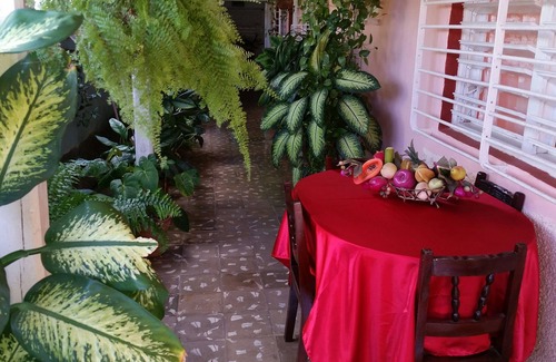 Trinidad Casa | Hostal Valladares