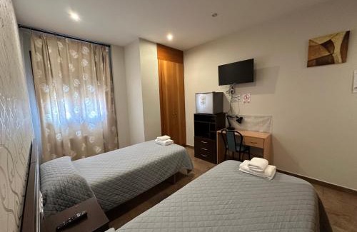Monzon Casa | Hostal Venecia