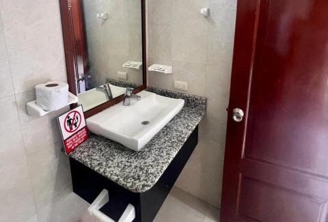 Puerto Villamil Hotel | Hostal Villamil