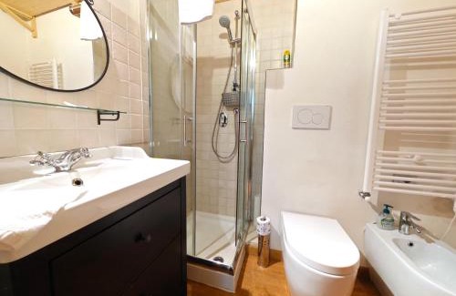 Cesana Torinese Apartamento | Hostdomus - Via Roma Suite