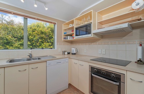 Onemana Casa | Hosts on the Coast Oarsome in Onemana