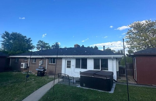 Holbrook Park Apartamento | Hot Tub! 10 Min to RED ROCKS + Downtown!