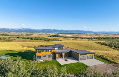 Tetonia Casa | Hot Tub, 23 Mi to Grand Targhee Luxe Retreat
