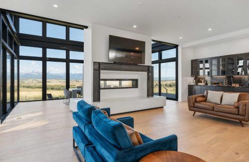 Tetonia Casa | Hot Tub, 23 Mi to Grand Targhee Luxe Retreat