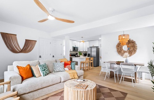 Sandusky Apartamento | Hot Tub|5 Mins from Cedar Point|Modern Updates