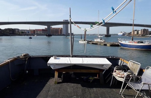 Southampton Alquiler De Eote | Hot tub and boat hire