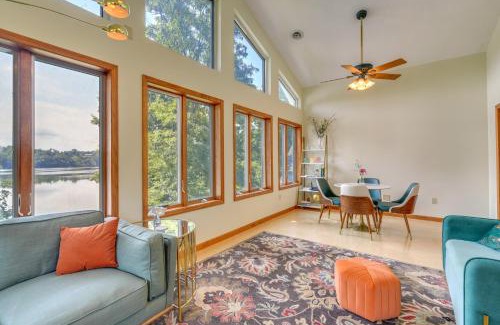 Blountville Casa | Hot Tub and Dock Waterfront Bristol Area Retreat