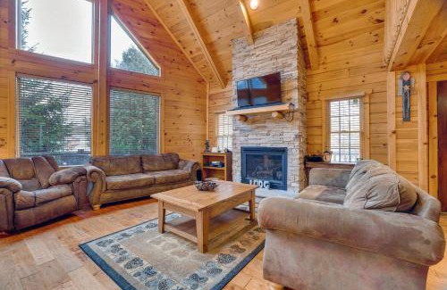 Albrightsville Casa | Hot Tub, Deck and Beach Access Albrightsville Cabin