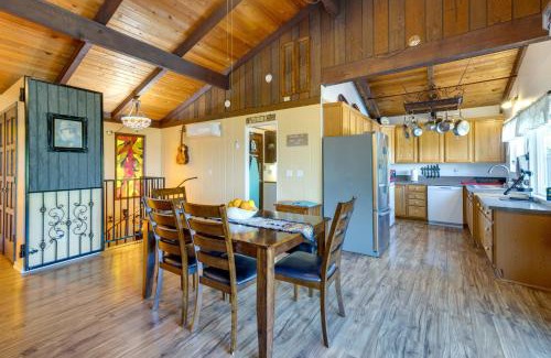 Waldport Casa | Hot Tub, Deck and Views Waldport Getaway!