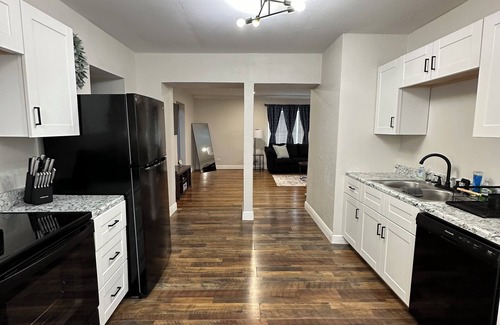 Mena Casa | Hot Tub Downtown Mena 3BR Family Home