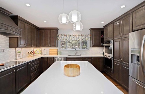 University Park Casa | Hot Tub, Firepit, Backyard Oasis- Pet Friendly!