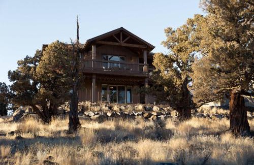 Redmond Casa | Hot-Tub - Modern 5BDR Family Retreat - Sleeps 11