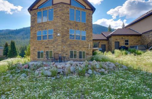 Blue River Casa | Hot Tub, Pool Table and Fireplace 5 Mi to Breck!