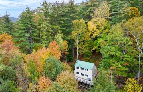 Campton Casa | Hot Tub + Pool Table + Resort Access + Fast Wifi