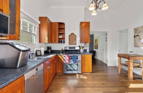 Downtown Napa Casa | Hot Tub | PRIME DWTN NAPA | 3 bed | 2 Bath