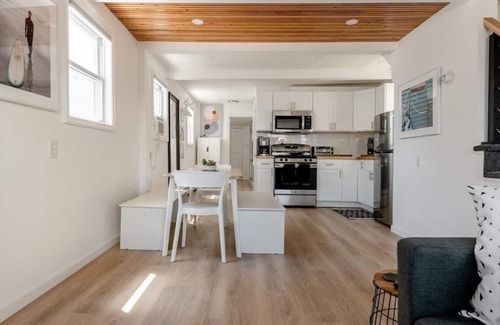 Queens Casa | HOT TUB Private Home NYC Beach House