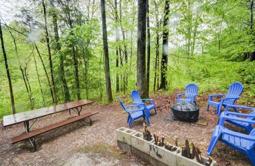 Campton Casa | Hot Tub & WiFi - Hidden Chalet Red River Gorge KY