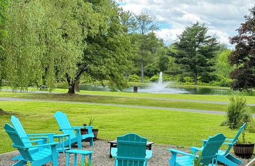 Athens Casa | Hot Tub with Pond-front & Outdoor Fire Place Upstate -Catskills