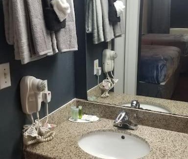 Stillwater Apartamento | Hotel 2 Queen Beds Hotel Room 126 Wi-Fi Booking