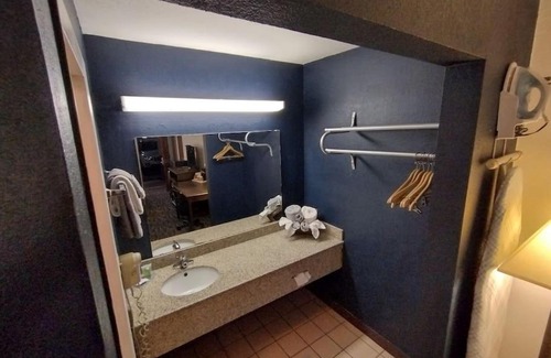 Stillwater Apartamento | Hotel 2 Queen Beds Hotel Room 126 Wi-Fi Booking