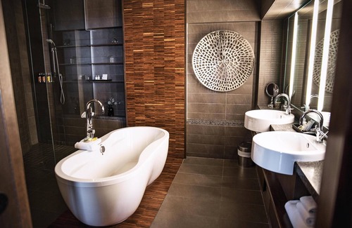 Lower Town Hotel | Hotel 71 by Preferred Hotels & Resorts