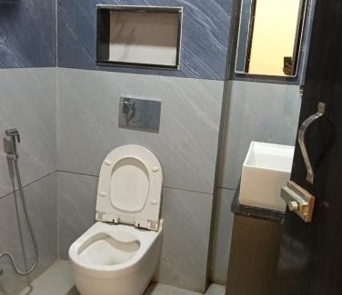 Sanwer Hotel | Hotel Aashiyana