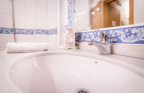 Burgos Hotel | Hotel Abadía Camino Santiago