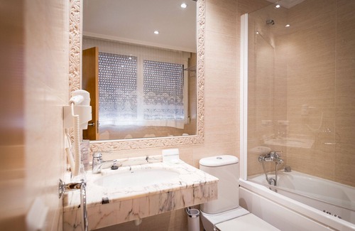 Burgos Hotel | Hotel Abadía Camino Santiago