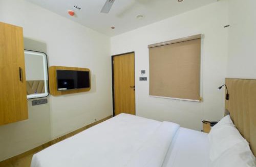Ahmedabad Hotel | Hotel AERO INN