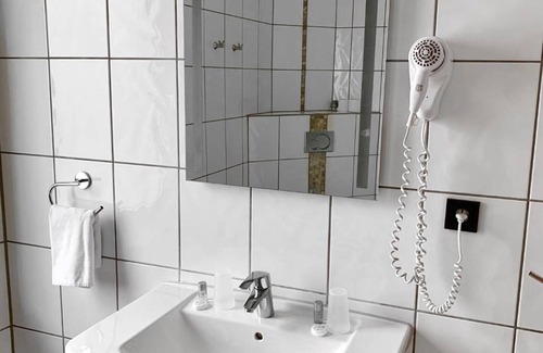 Duisburg Mitte Hotel | Hotel akazienhof