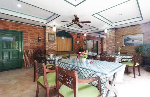 Palmerah Casa | Hotel Alamanda