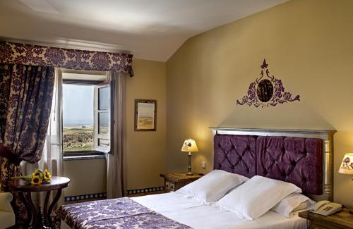 Carmona Hotel | Hotel Alcázar de la Reina