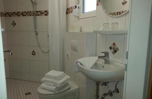 Marxloh Hotel | Hotel Am Kamin