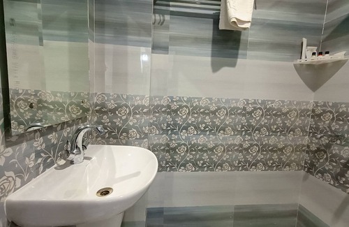 Civil Lines Hotel | Hotel Aman Residency